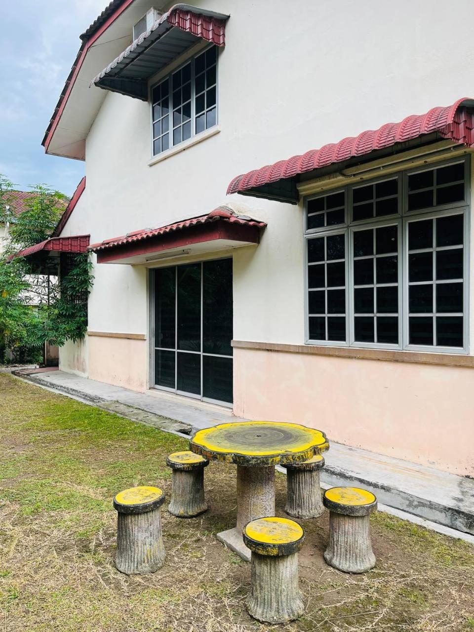 Sofea Homestay อิโปห์ ภายนอก รูปภาพ
