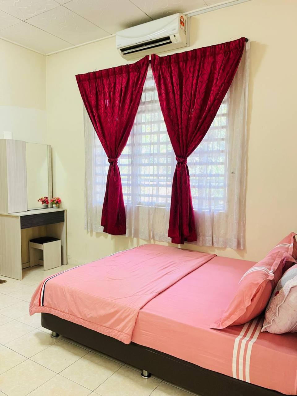Sofea Homestay อิโปห์ ภายนอก รูปภาพ