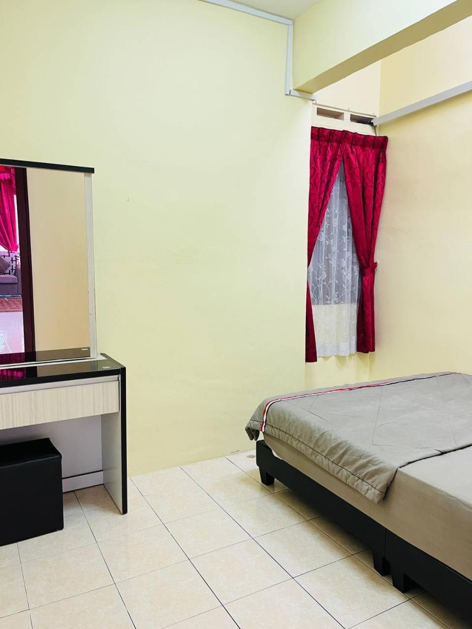 Sofea Homestay อิโปห์ ภายนอก รูปภาพ
