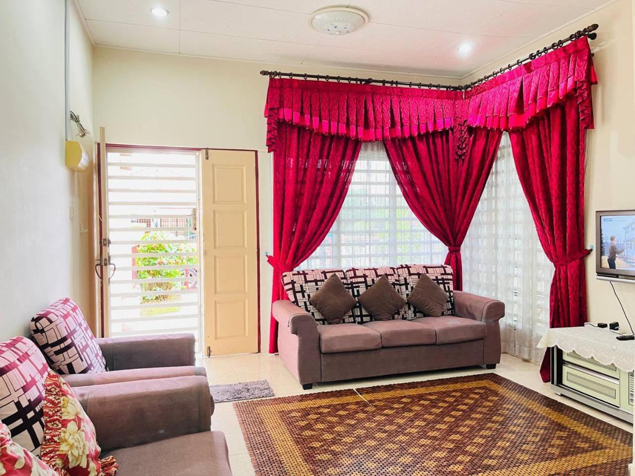 Sofea Homestay อิโปห์ ภายนอก รูปภาพ