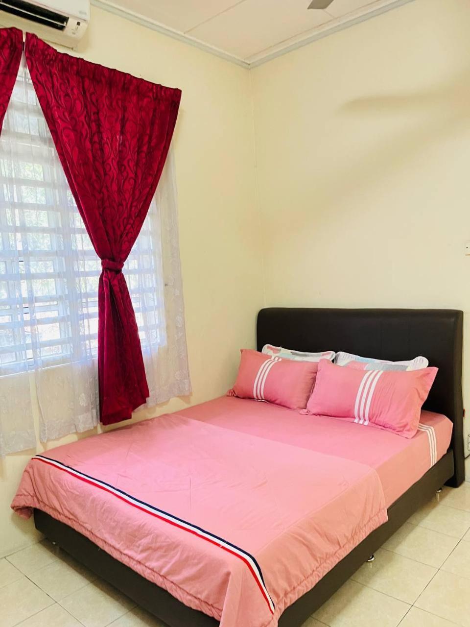 Sofea Homestay อิโปห์ ภายนอก รูปภาพ